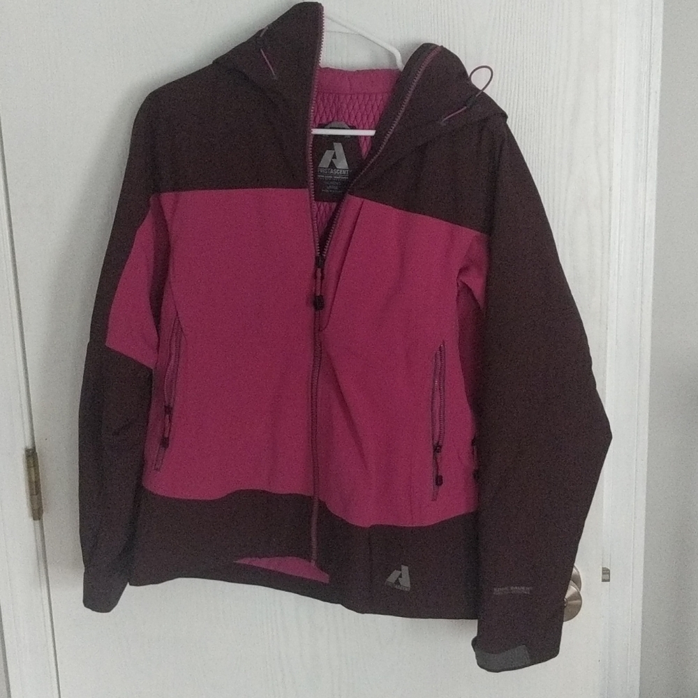 Soft shell hooded jacket